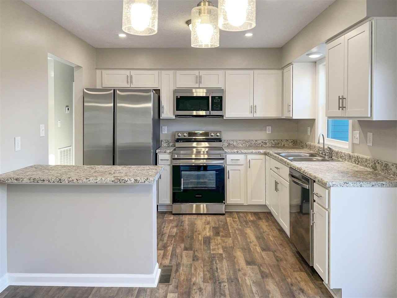 1248 Derek Dr - Photo 2 of 31
