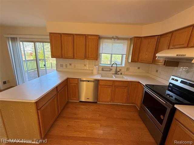 2899 Mystic Dr - Photo 5 of 17