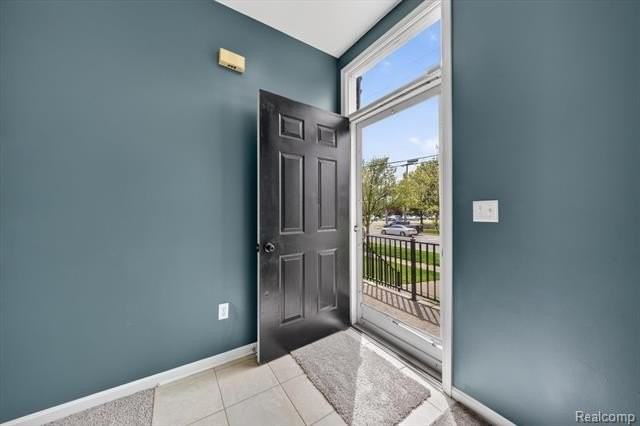43027 Strand Dr - Photo 6 of 33