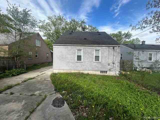 1150 Magnolia Dr - Photo 3 of 18