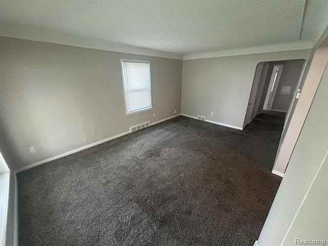 1150 Magnolia Dr - Photo 4 of 18