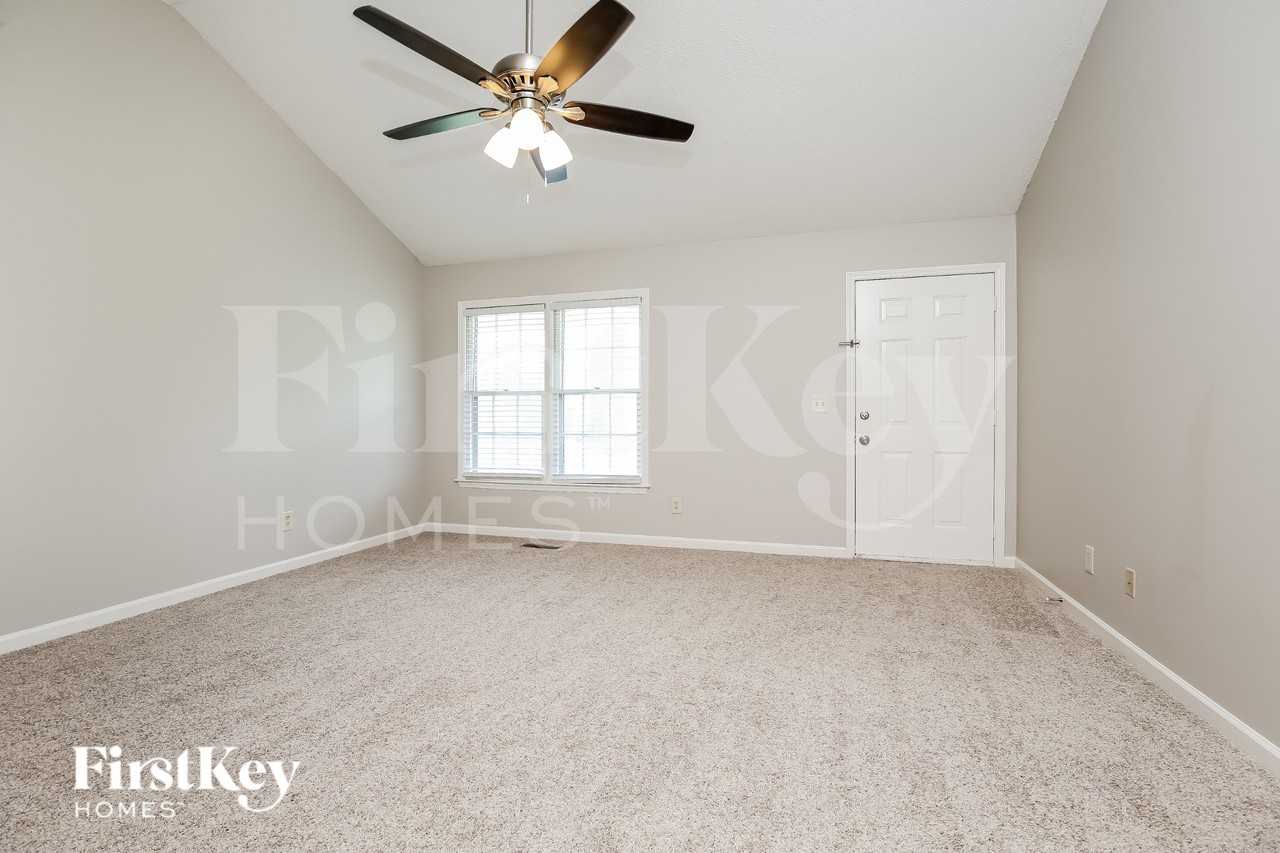 5496 Burnt Knob Rd - Photo 2 of 18