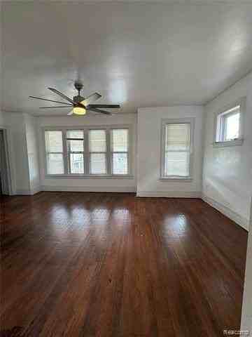 1441 W Euclid St - Photo 4 of 16