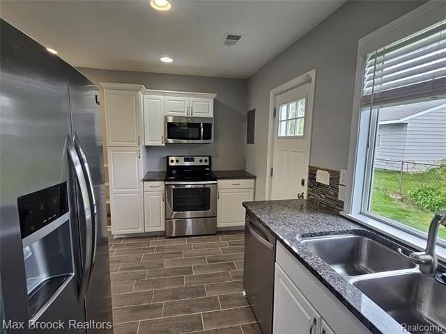 3221 Union Lake Rd - Photo 6 of 20