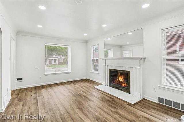 11276 Somerset Ave - Photo 4 of 18