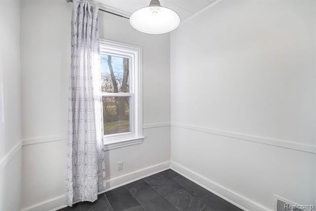 5 Wenonah Dr - Photo 7 of 31