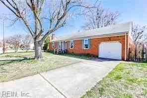 1021 Wynngate Dr - Photo 2 of 45