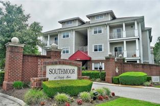 920 Southmoor Dr #305 - Photo 1 of 1