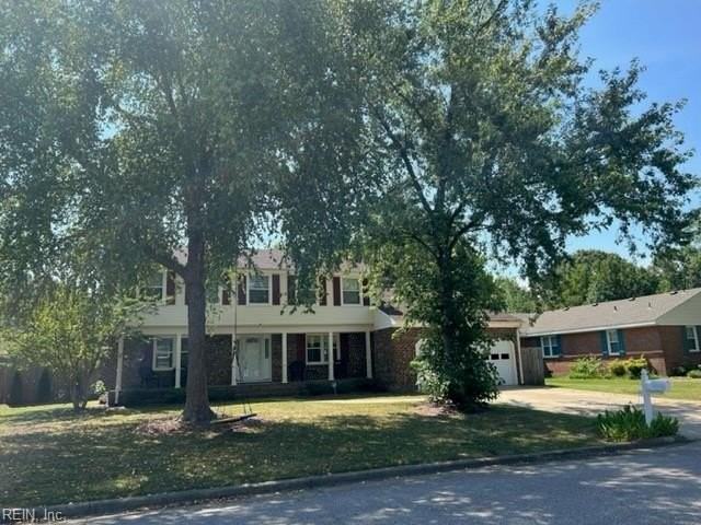 828 Moffat Ln - Photo 2 of 28