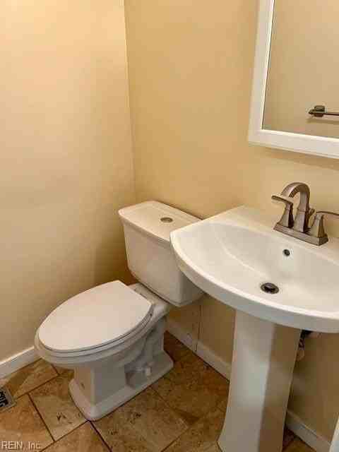 828 Moffat Ln - Photo 7 of 28
