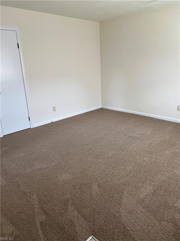 1129 Hullview Ave #B - Photo 2 of 14