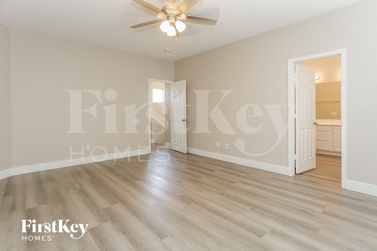6834 Dovecote Ave - Photo 6 of 15