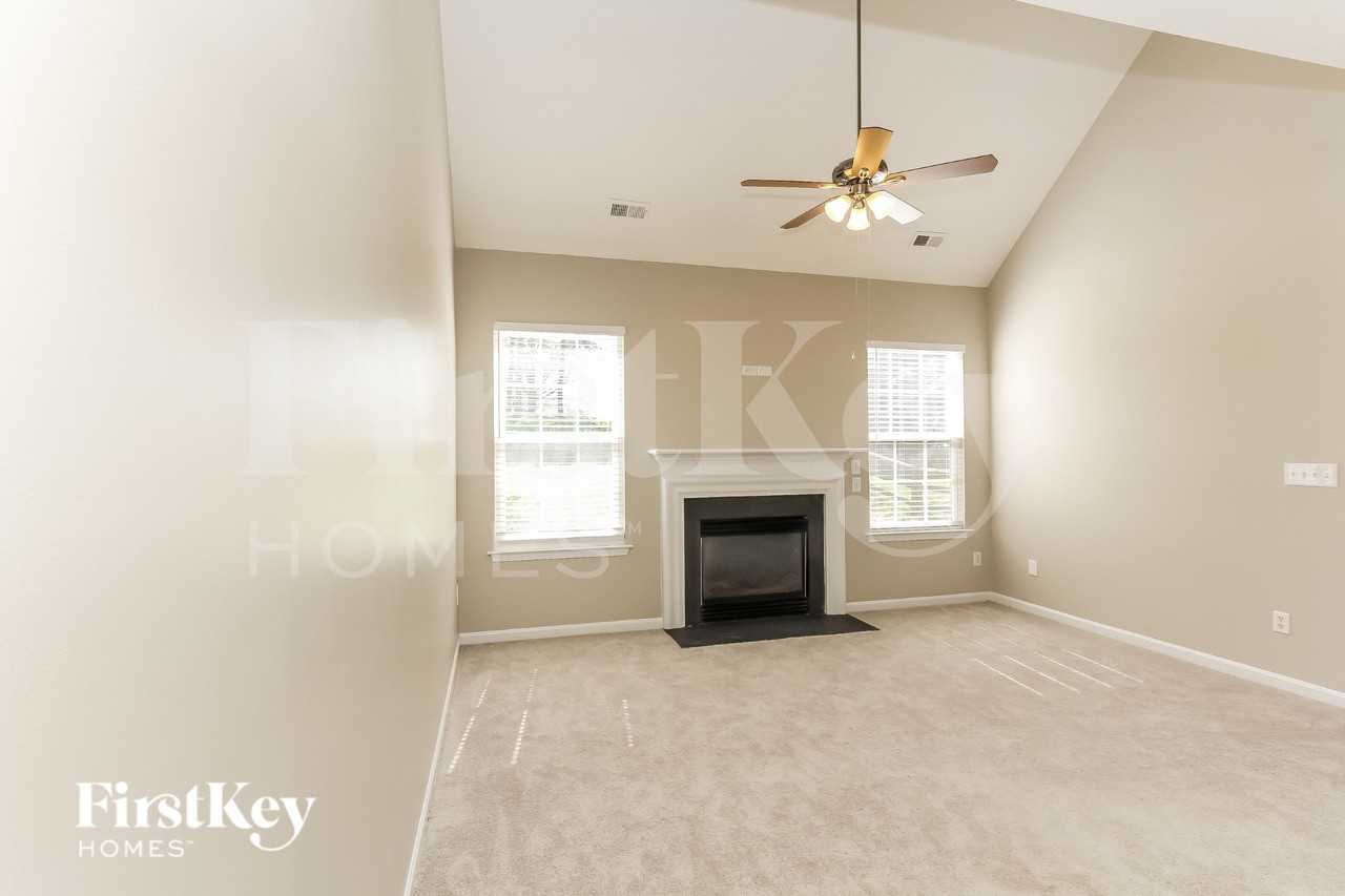 133 Autry Ave - Photo 5 of 16