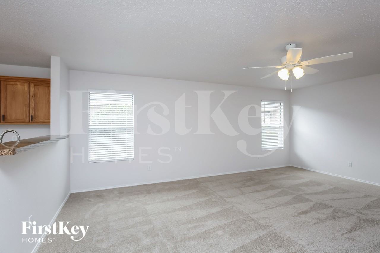 5308 Newcastle Ln - Photo 2 of 19