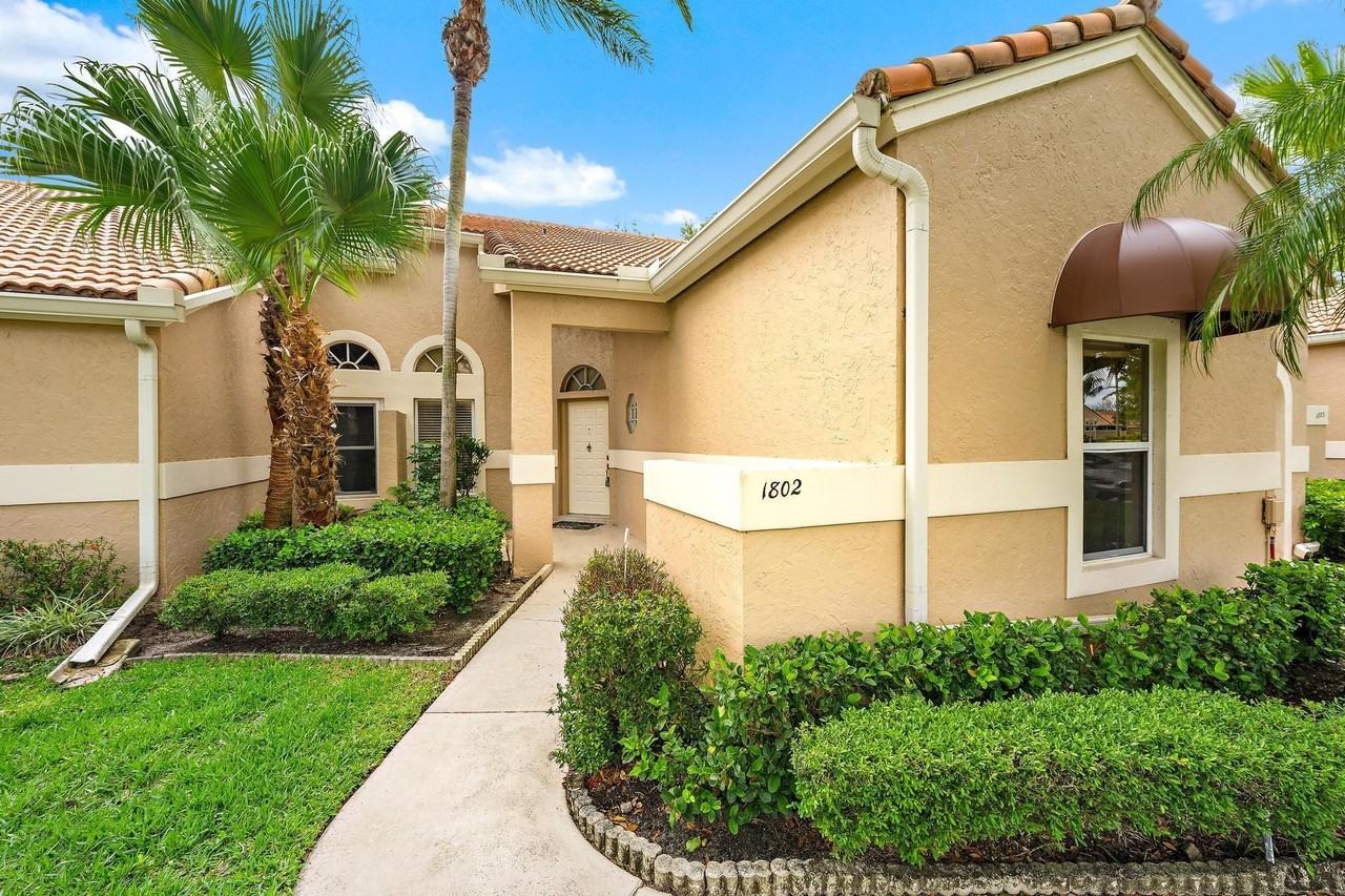 1802 Rosewood Way