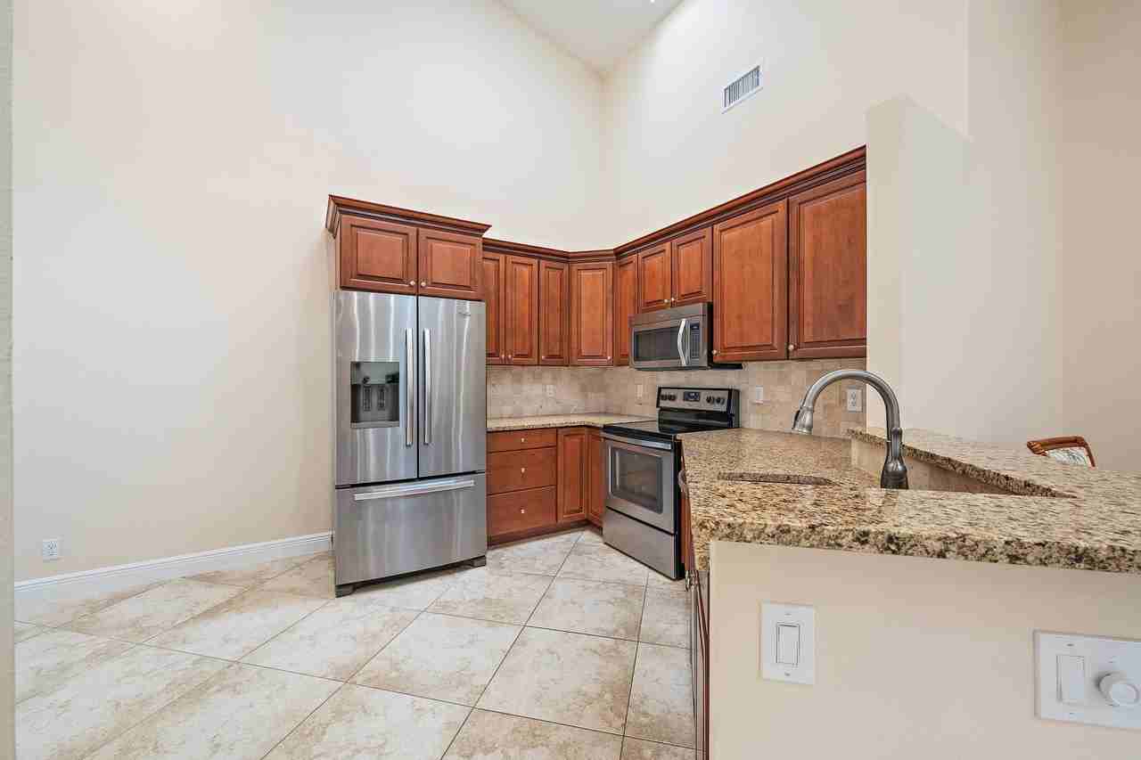 1802 Rosewood Way - Photo 7 of 26