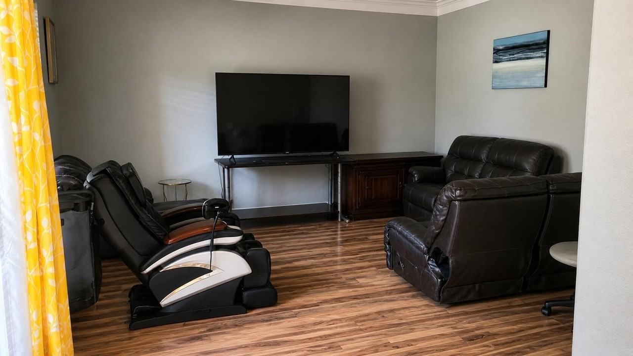 3945 Torres Cir - Photo 5 of 21