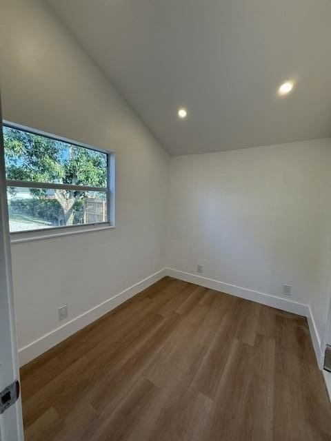 409 Perry Ave - Photo 5 of 17