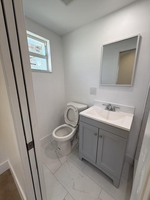 409 Perry Ave - Photo 6 of 17