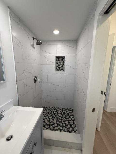 409 Perry Ave - Photo 7 of 17