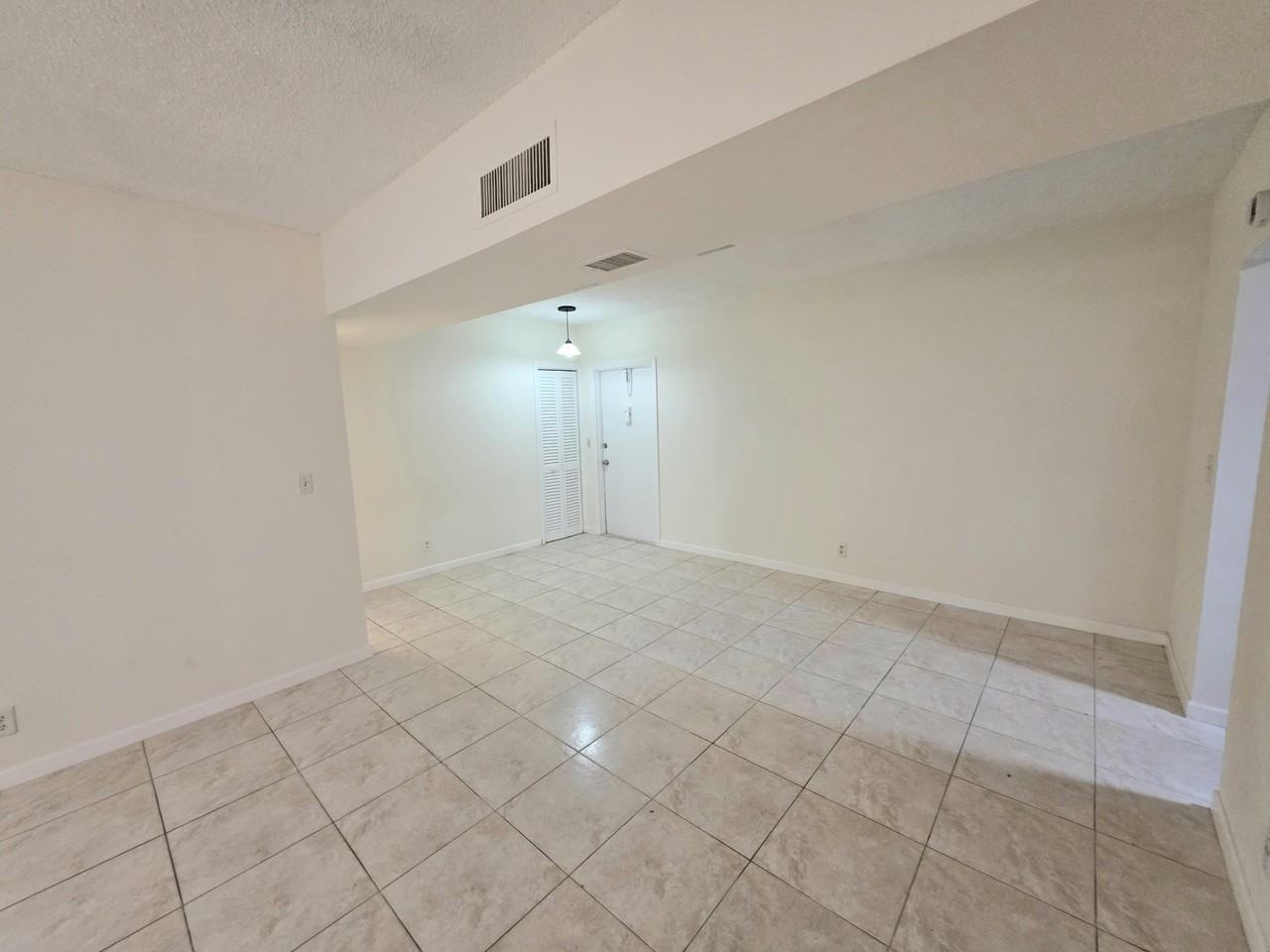 683 Nw 13th St #27 - Photo 7 of 16