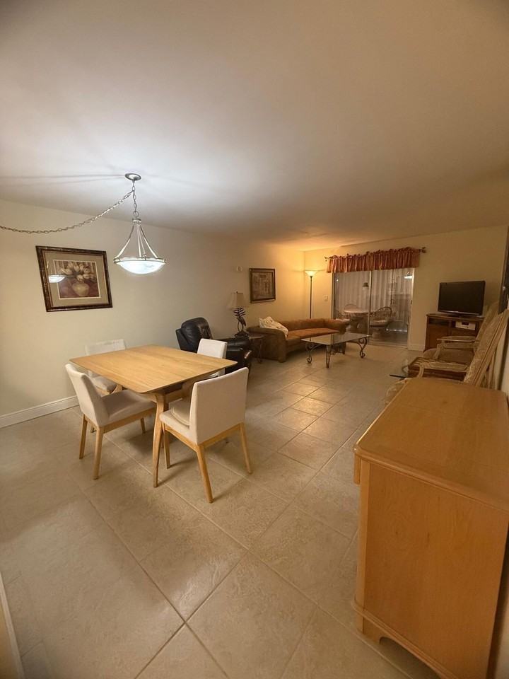 2601 Ne 3rd Ct #202 - Photo 3 of 23