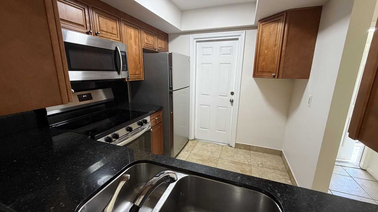 4061 Nw 9th Ave #206 - Photo 3 of 13