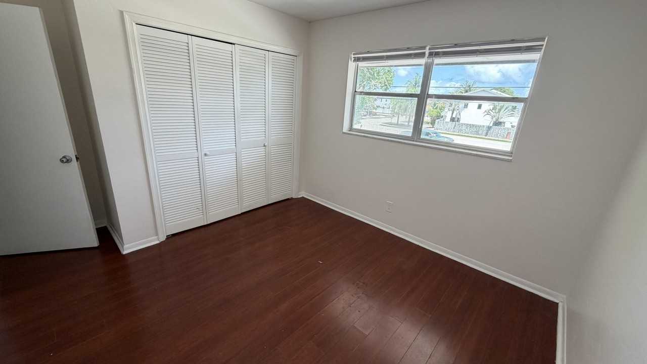 4061 Nw 9th Ave #206 - Photo 6 of 13
