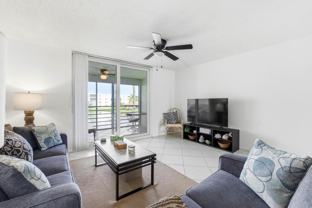 1024 Se 5th Ave #202 - Photo 1 of 1