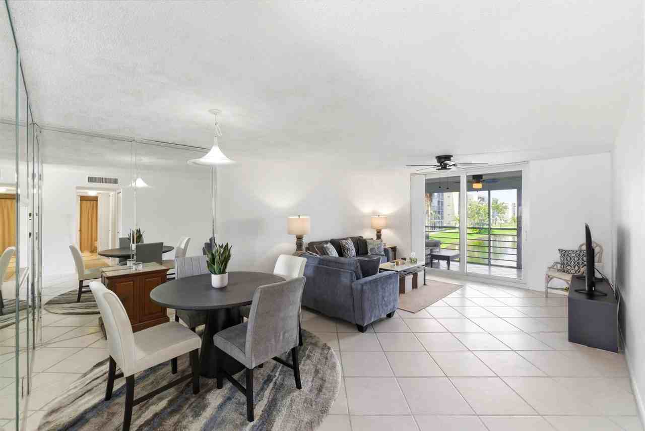 1024 Se 5th Ave #202 - Photo 3 of 16
