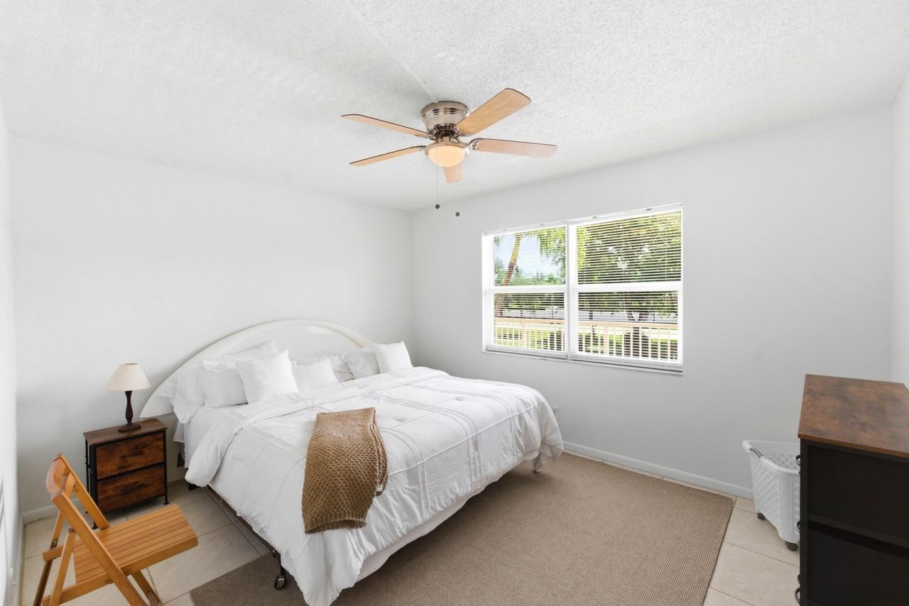 1024 Se 5th Ave #202 - Photo 7 of 16