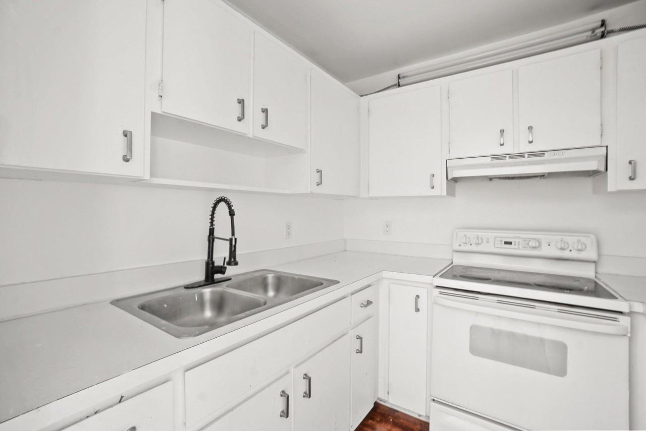 12056 Ellison Wilson Rd - Photo 4 of 14