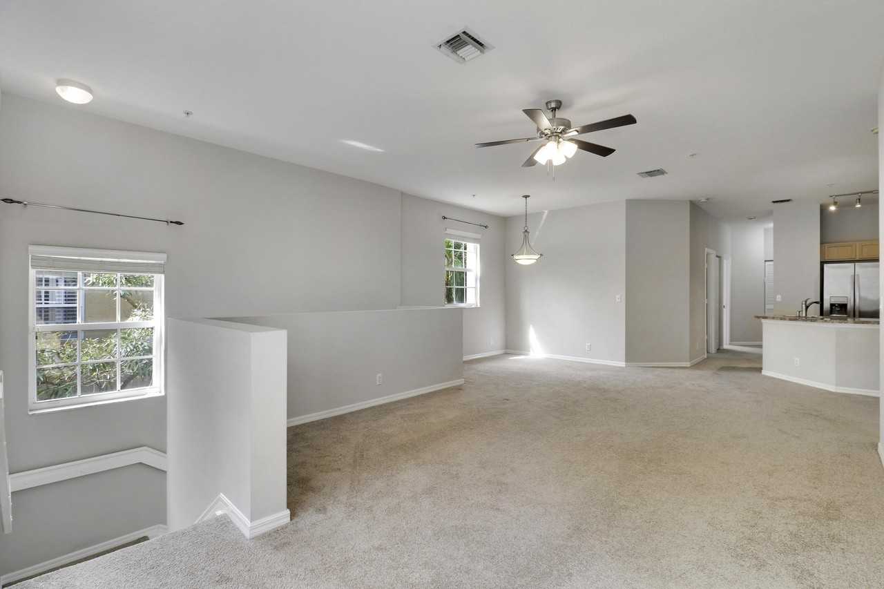 104 Lighthouse Cir #H2 - Photo 4 of 45