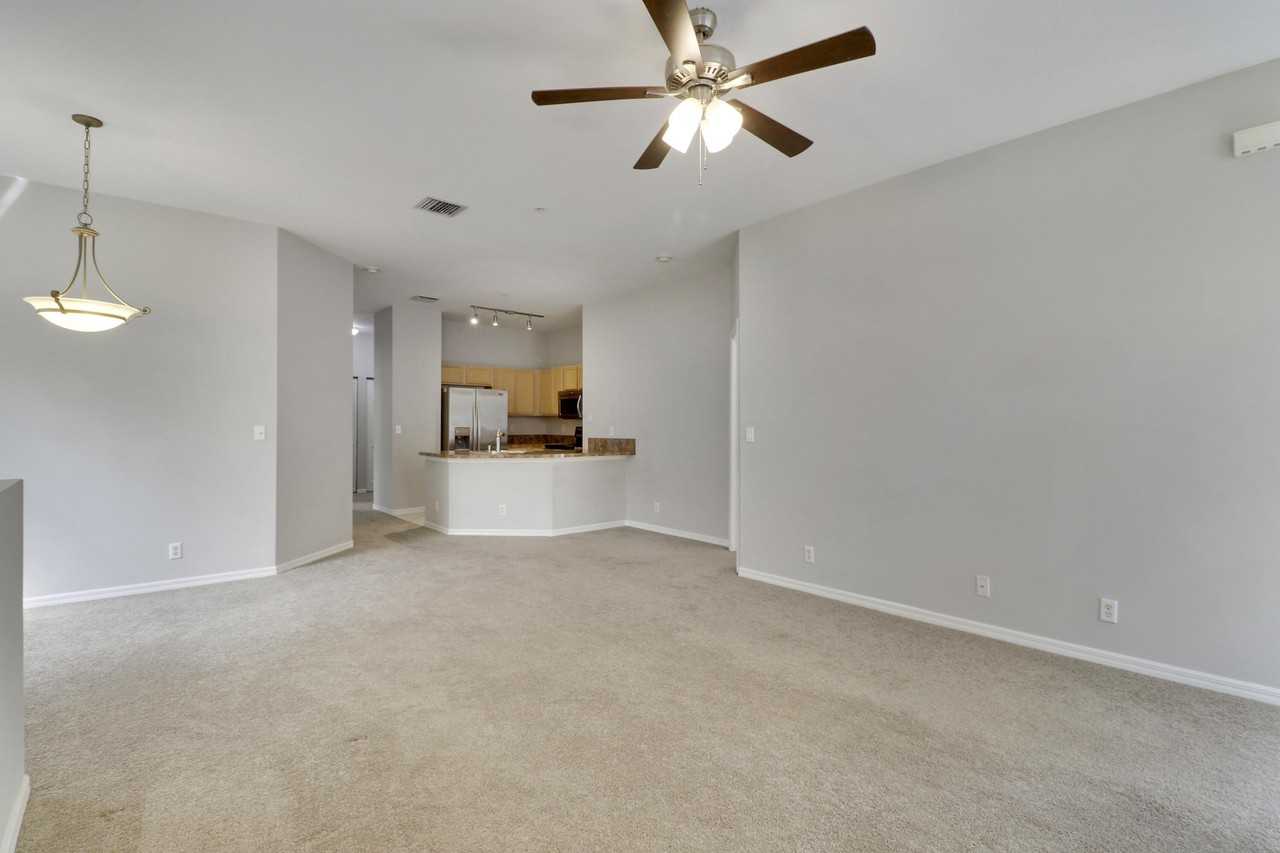 104 Lighthouse Cir #H2 - Photo 5 of 45