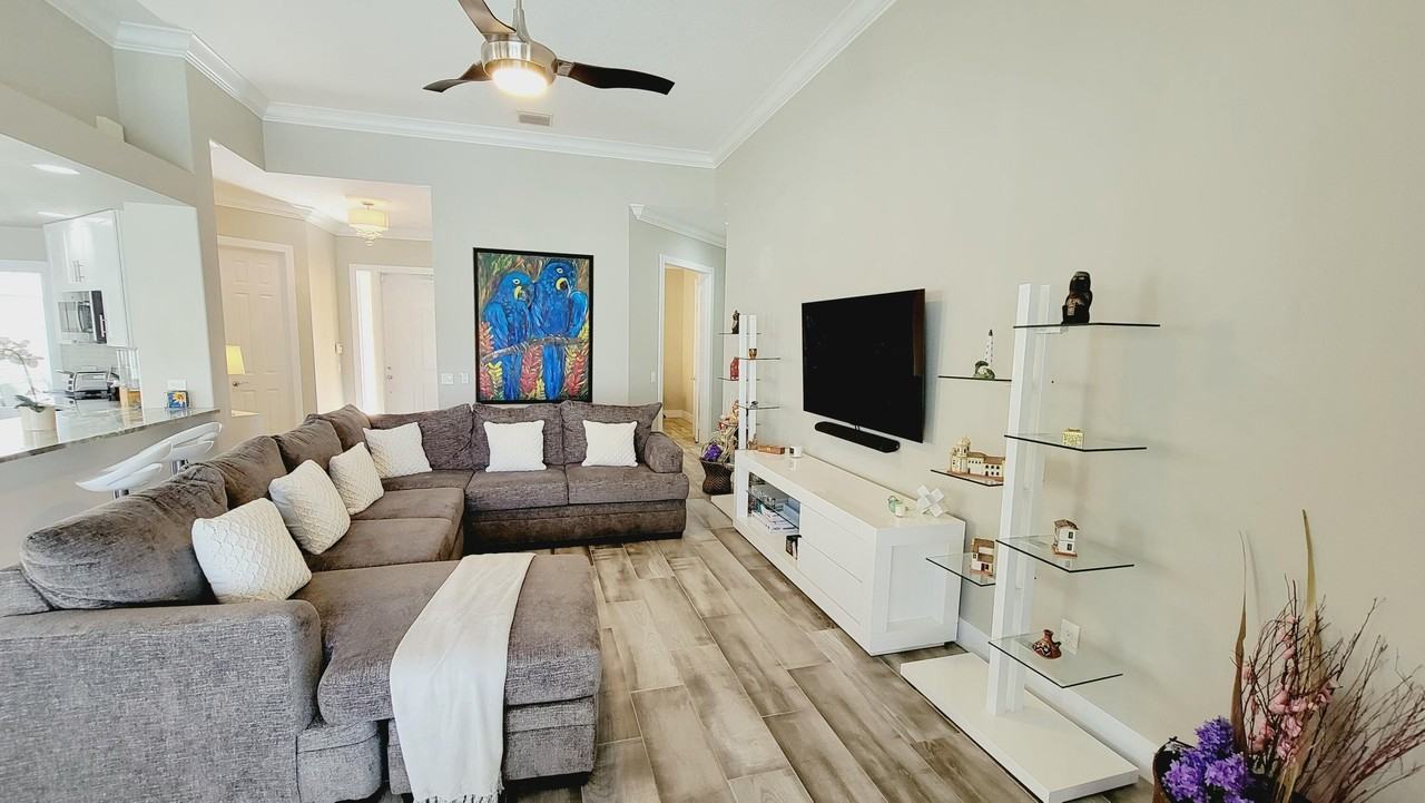 8241 Tobago Ln - Photo 4 of 50
