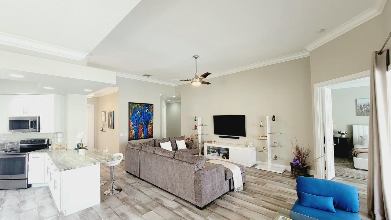 8241 Tobago Ln - Photo 5 of 50