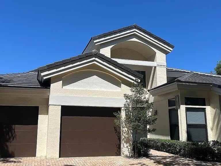 4551 Nw 26th Pl
