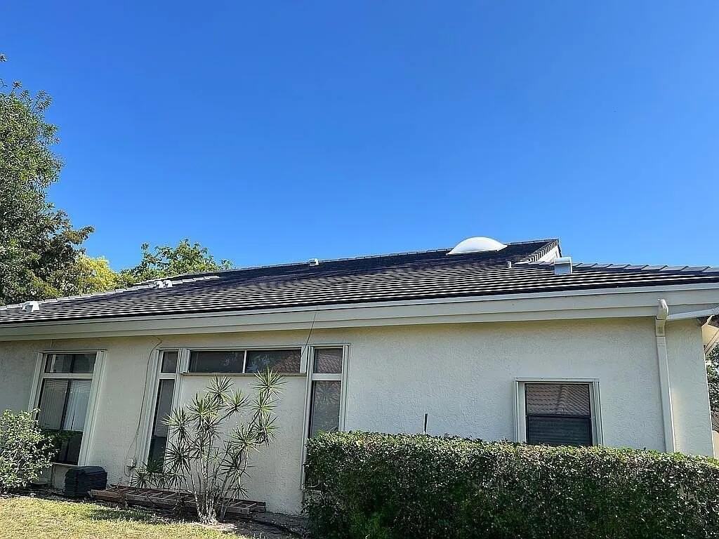 4551 Nw 26th Pl - Photo 4 of 39