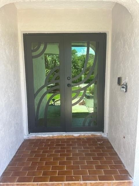 14040 Paddock Dr - Photo 2 of 20