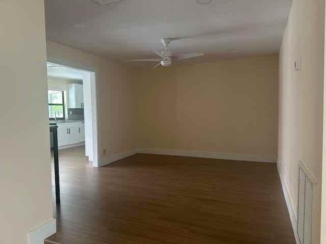 14040 Paddock Dr - Photo 4 of 20