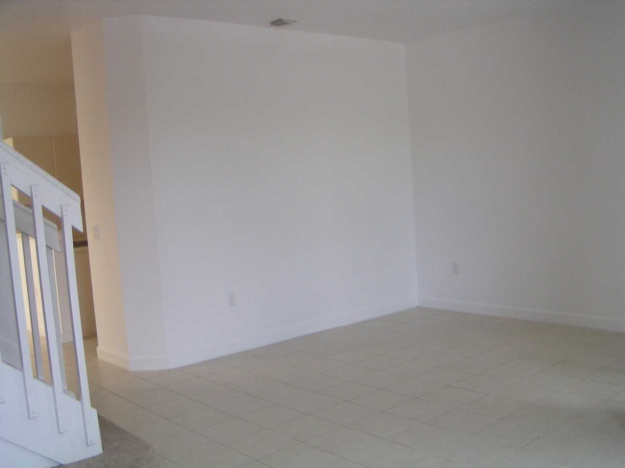 1016 Shoma Dr - Photo 5 of 12