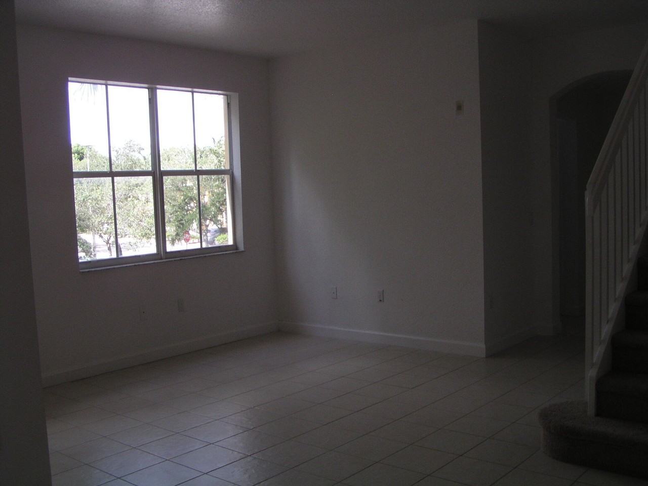 1016 Shoma Dr - Photo 6 of 12