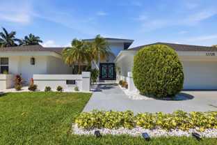 12725 Kingsway Rd - Photo 1 of 1