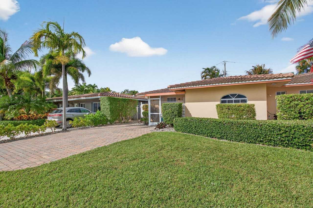 3207 Marine Dr #A - Photo 2 of 33