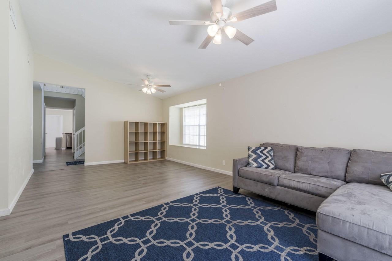 1306 Wild Daisy Ln - Photo 6 of 21
