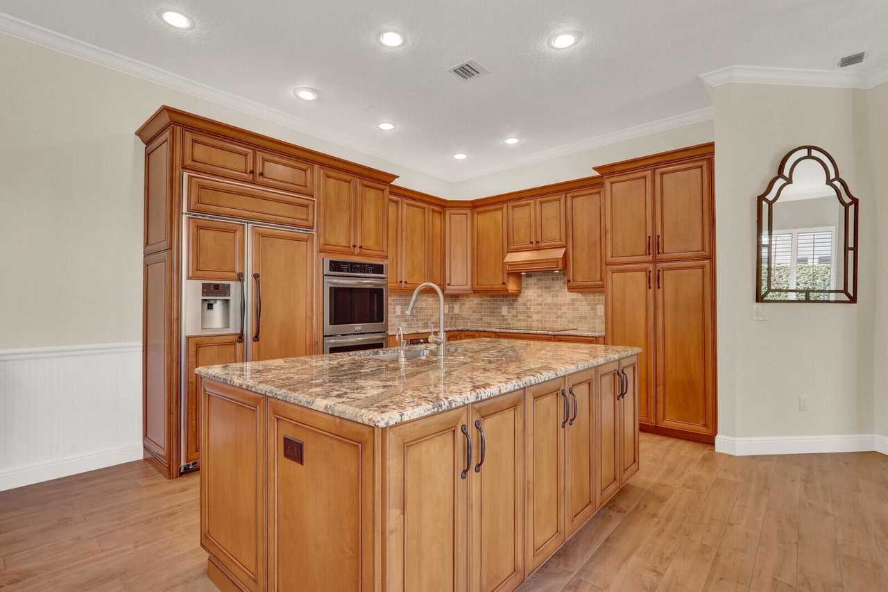 2931 Twin Oaks Way - Photo 6 of 30