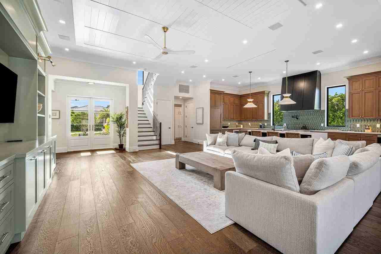 3192 Blue Cypress Ln - Photo 7 of 50