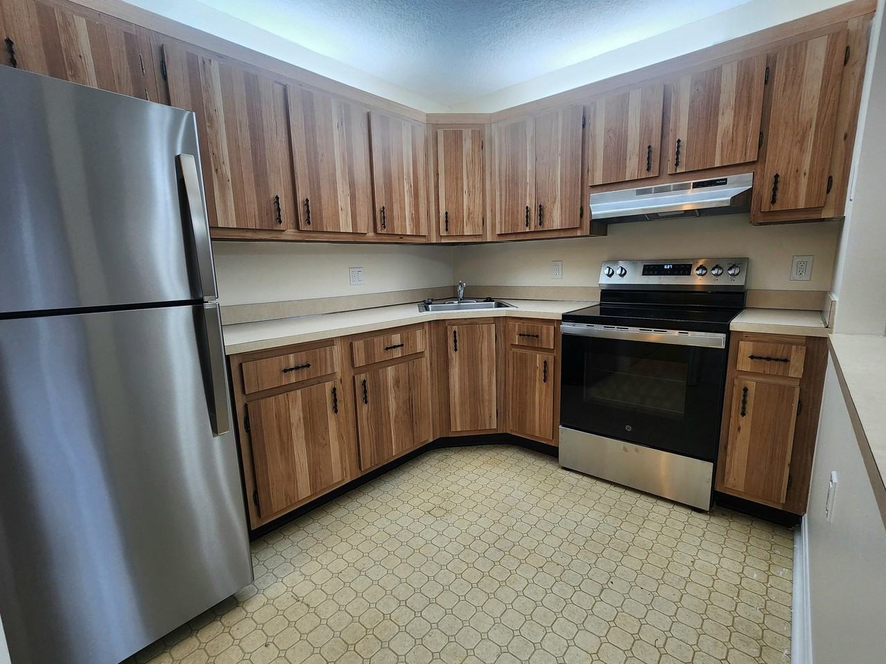 133 Lake Pine Cir - Photo 2 of 8