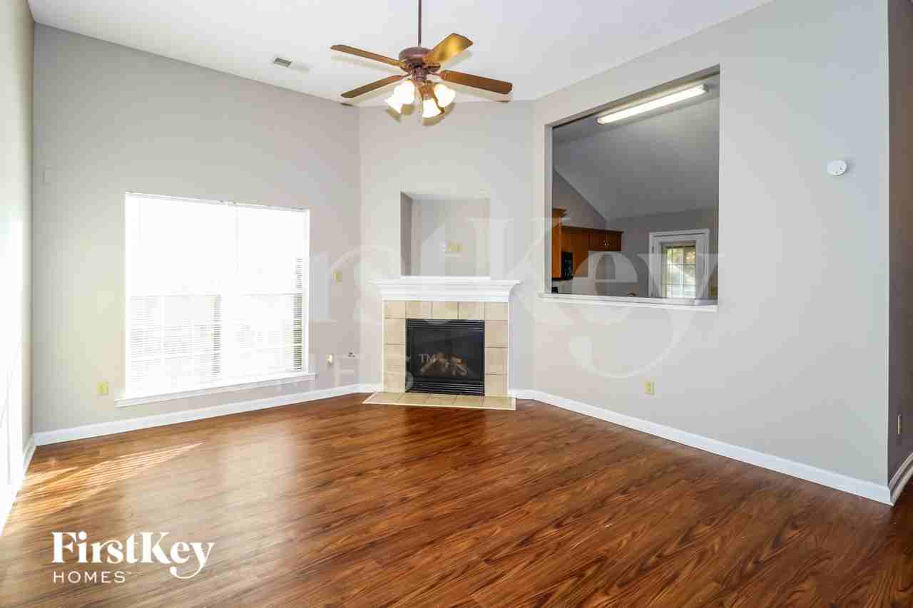 1411 Carlton Ridge Dr - Photo 4 of 19