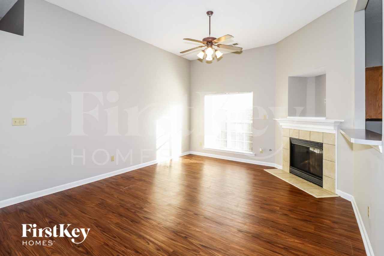 1411 Carlton Ridge Dr - Photo 6 of 19